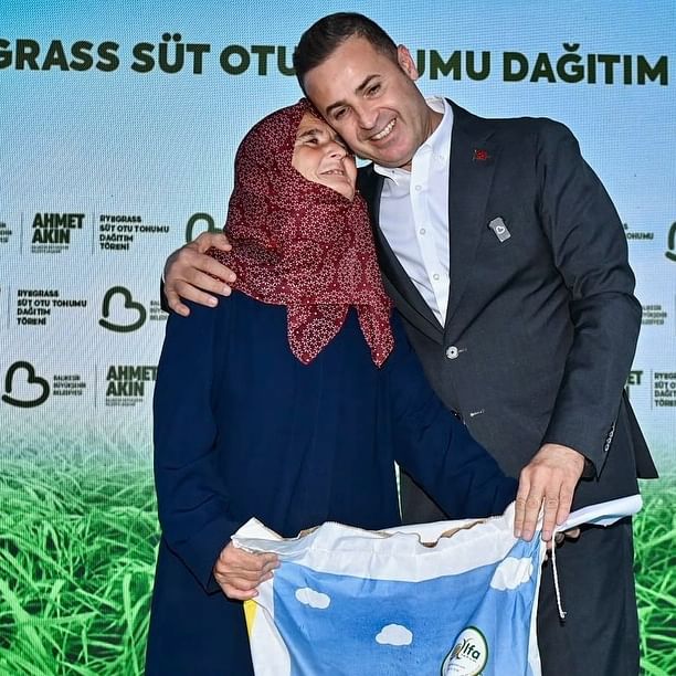 Balıkesir'de Çiftçilere Süt Otu Tohumu Desteği